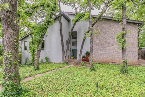1502 Riverview Drive Arlington TX 76012