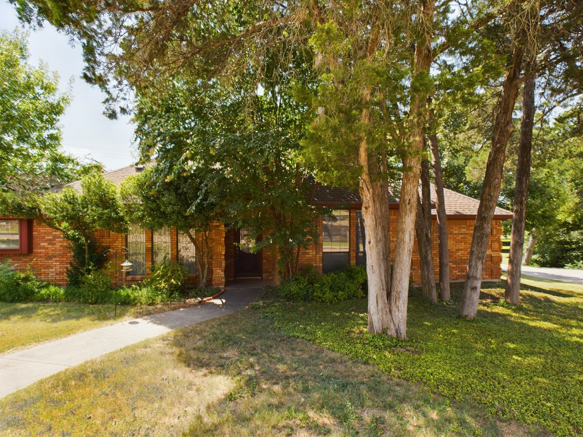 1125 Canyon Ridge Drive Desoto TX 75115