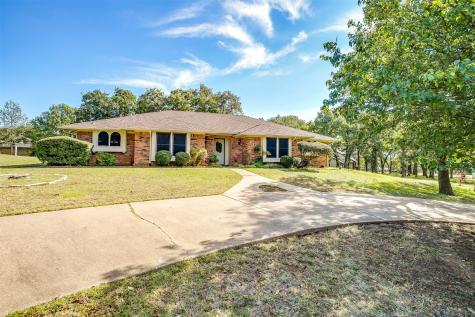 633 Curtis Road Burleson TX 76028