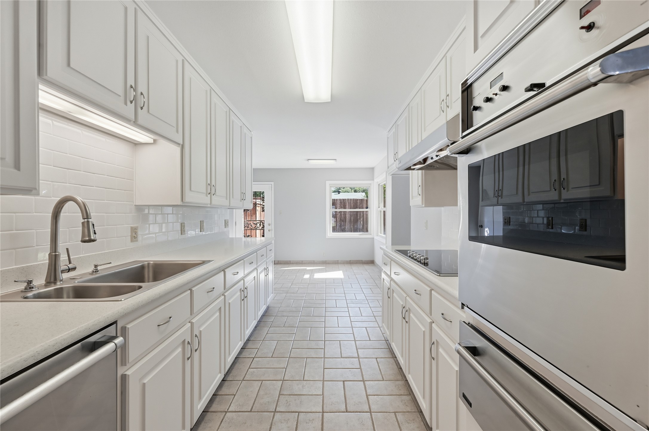 11832 High Valley Drive Dallas TX 75234