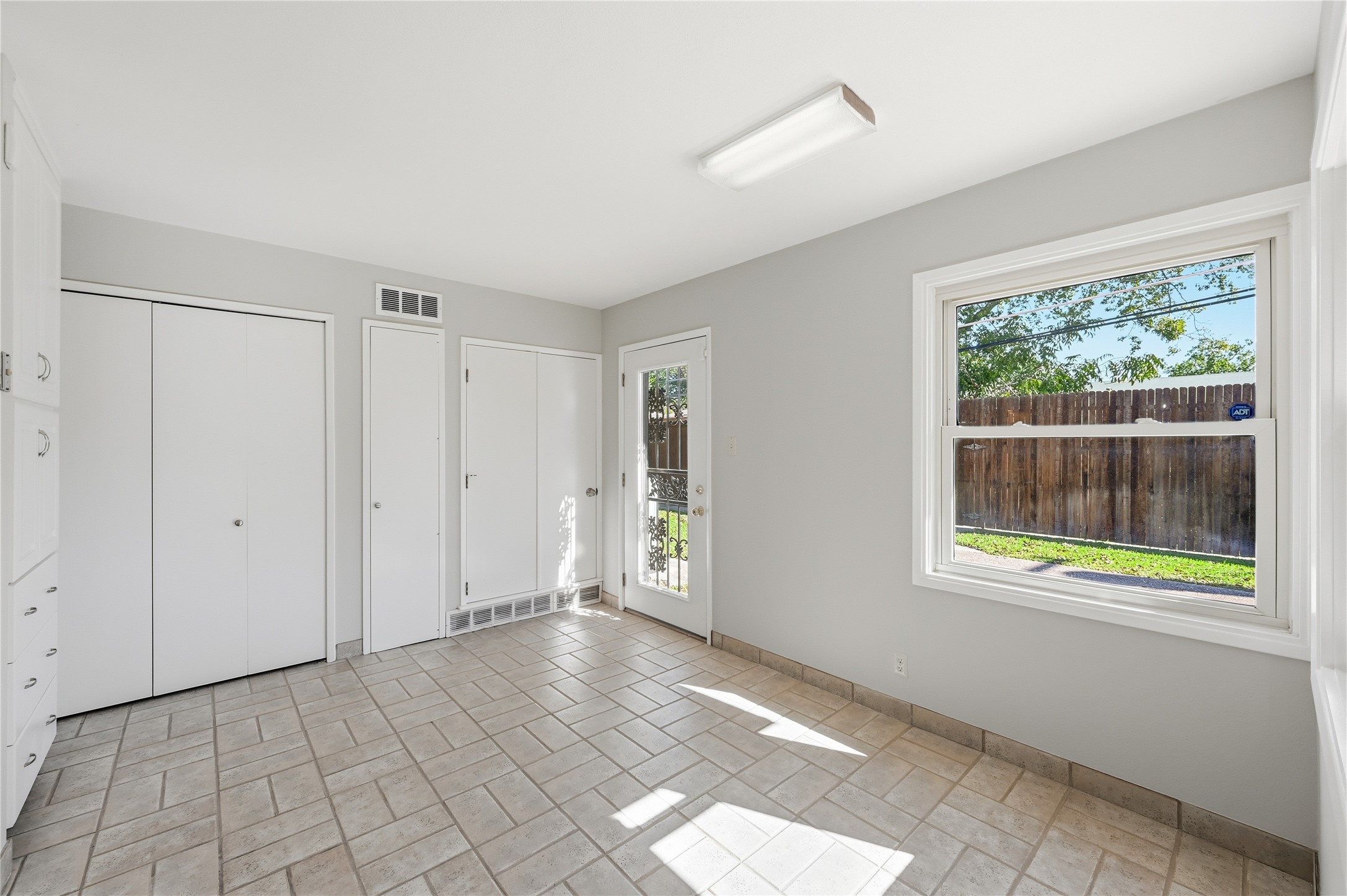 11832 High Valley Drive Dallas TX 75234