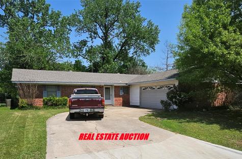1409 Lynwood Street Gainesville TX 76240