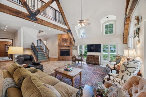 6707 Meadow Road Dallas TX 75230