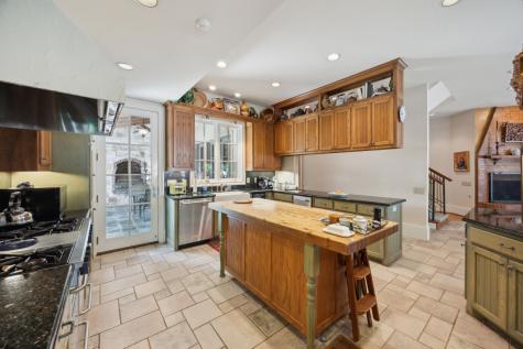 6707 Meadow Road Dallas TX 75230