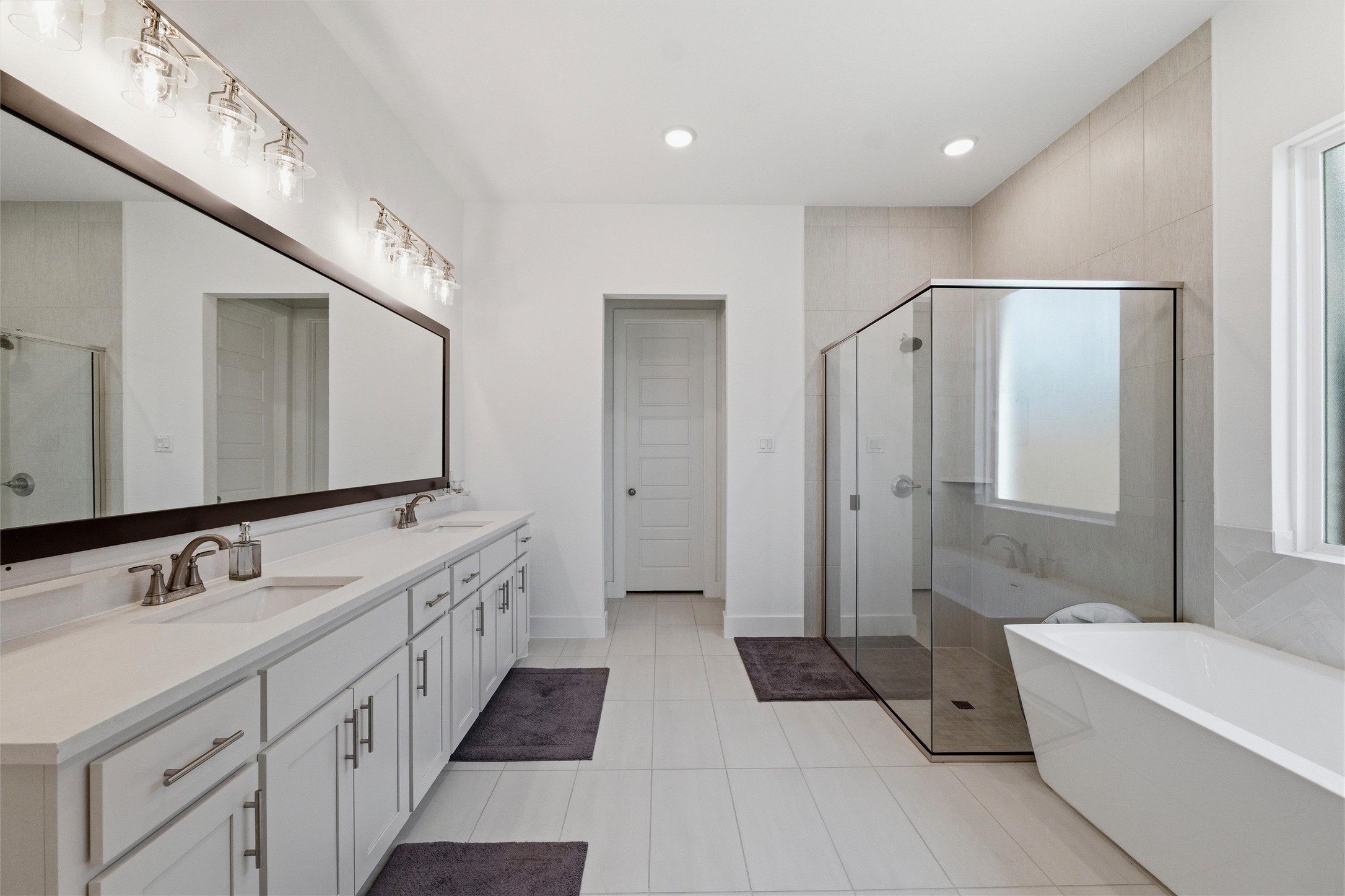 117 Paxton Circle Arlington TX 76013