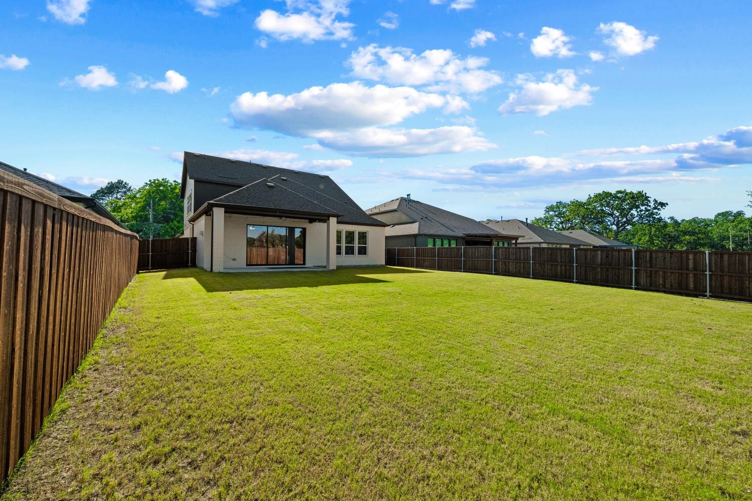 117 Paxton Circle Arlington TX 76013