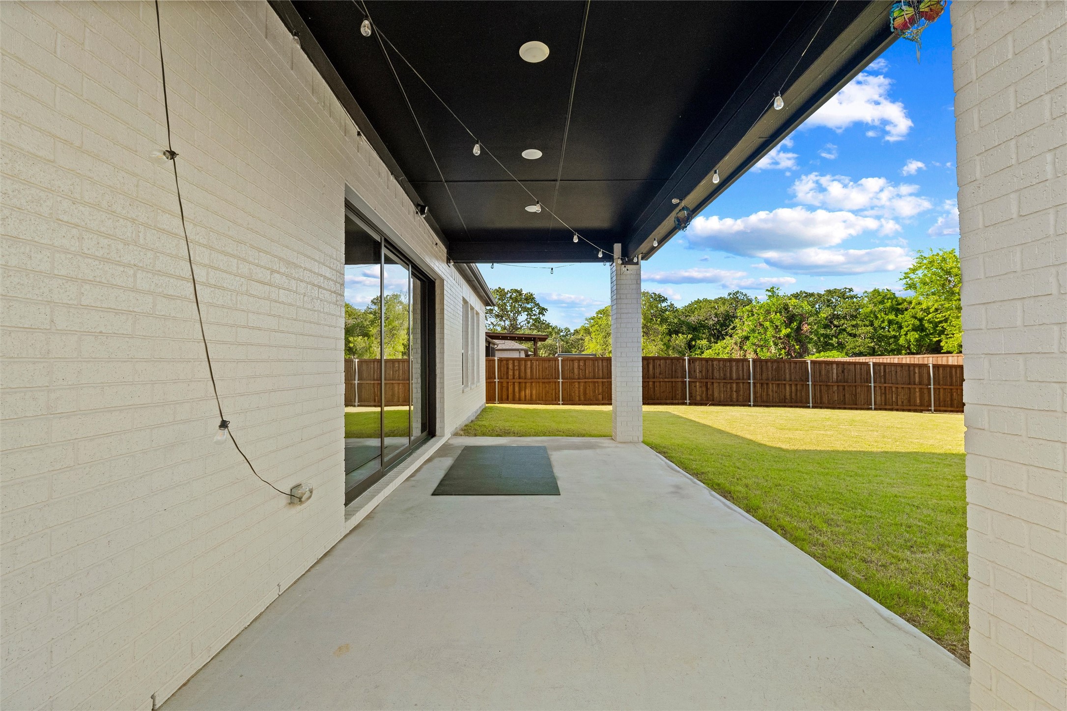 117 Paxton Circle Arlington TX 76013