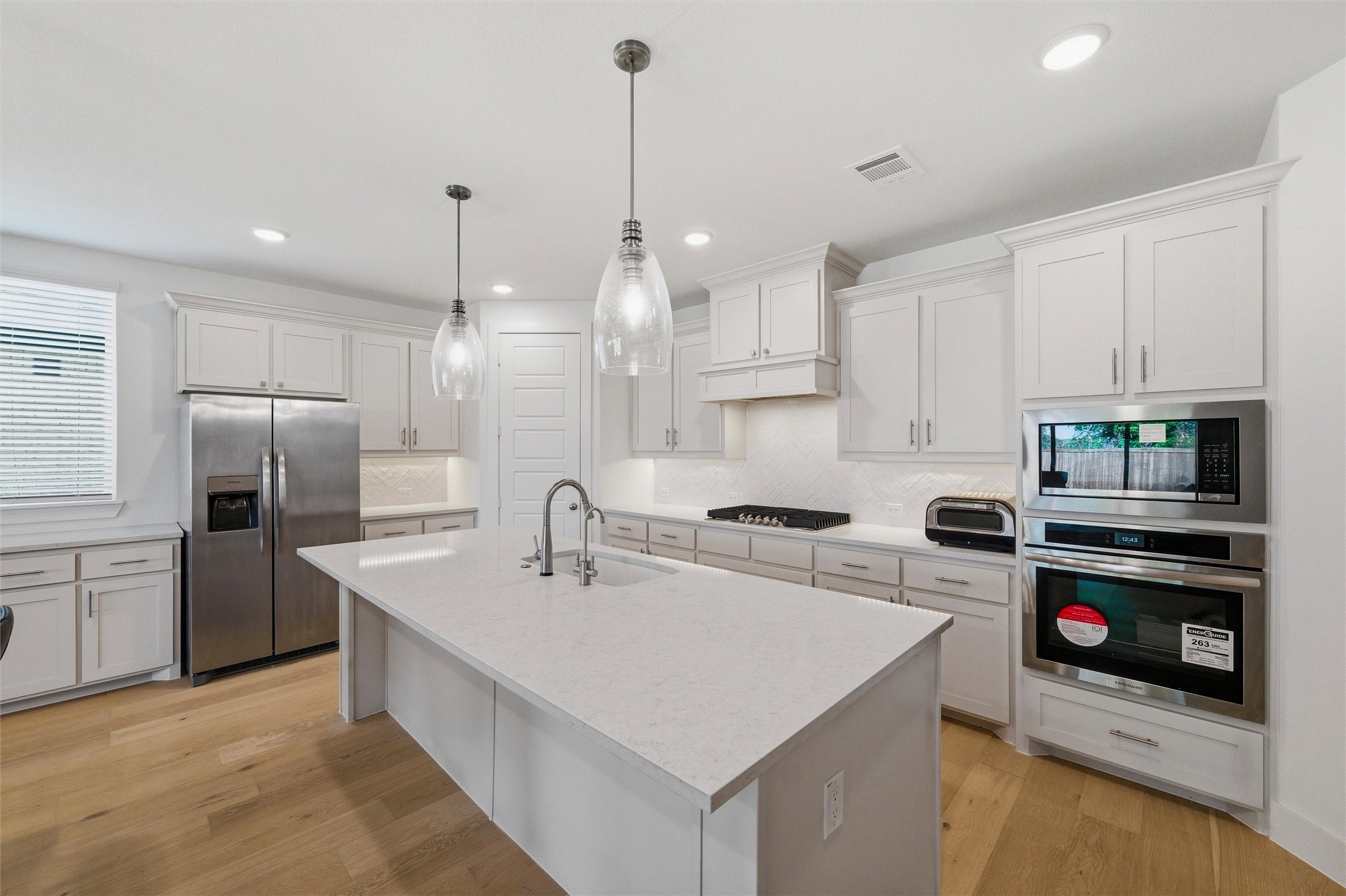 117 Paxton Circle Arlington TX 76013