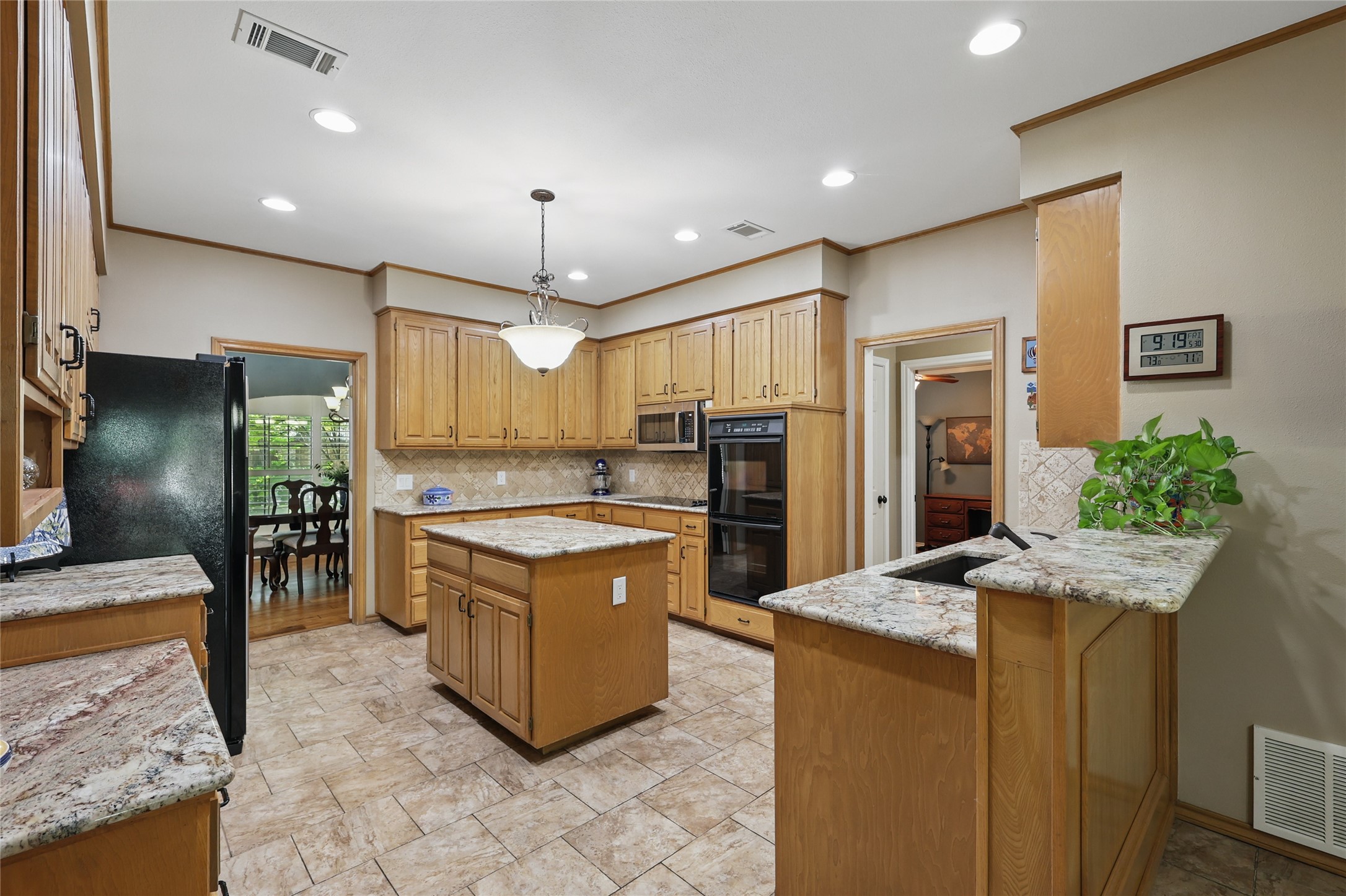 6709 Ashbrook Drive Fort Worth TX 76132