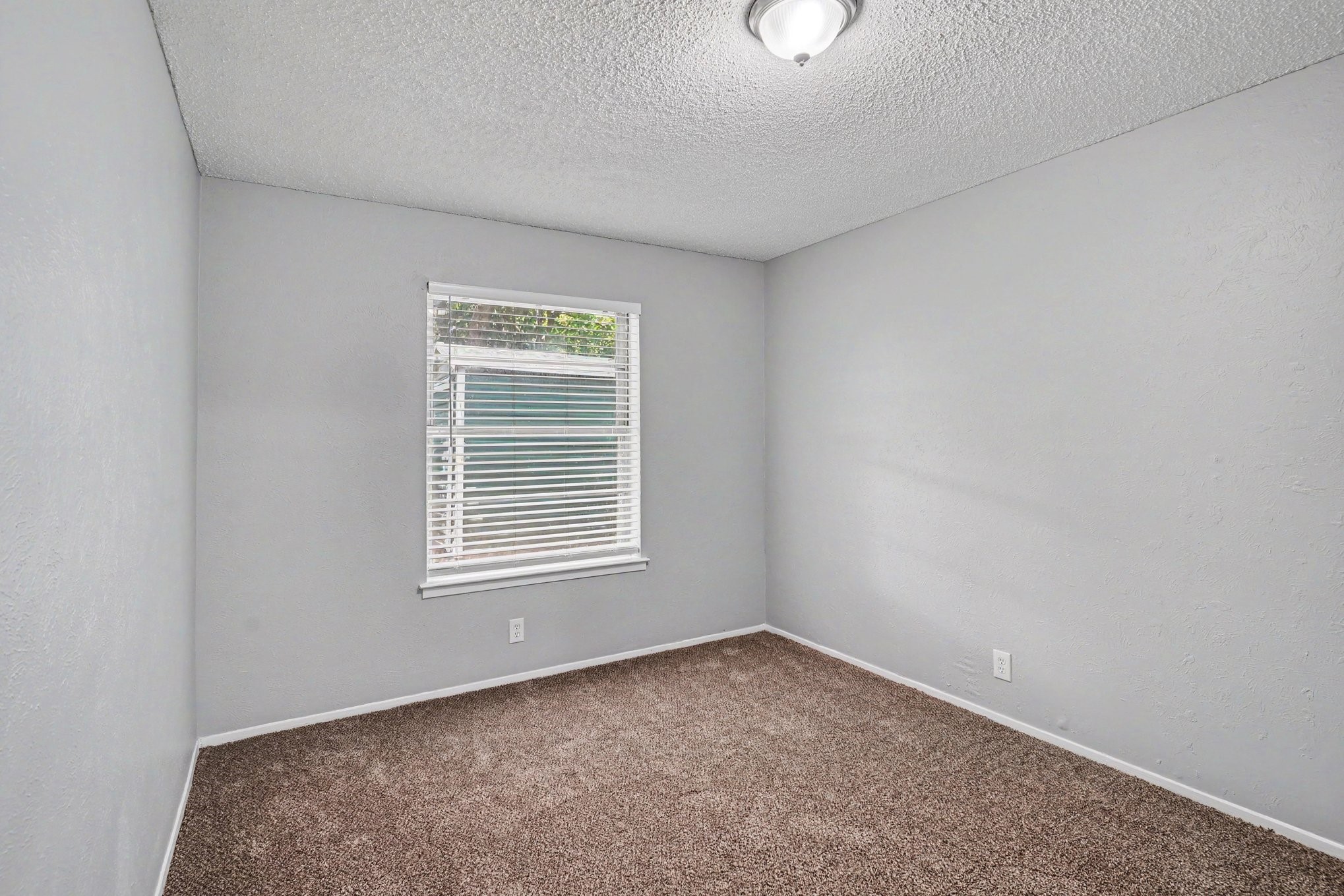 2728 Jewell Drive Arlington TX 76016
