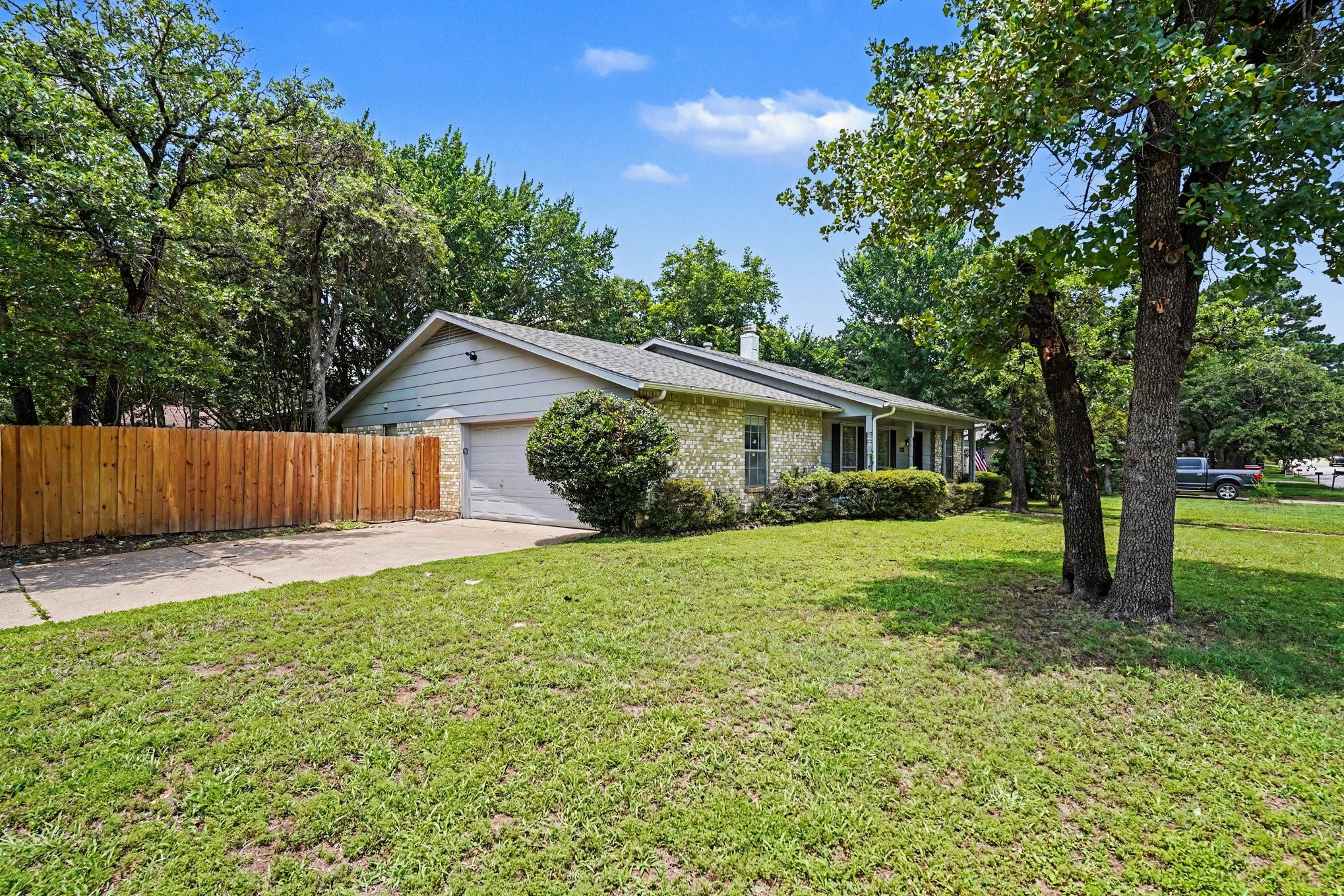 2728 Jewell Drive Arlington TX 76016