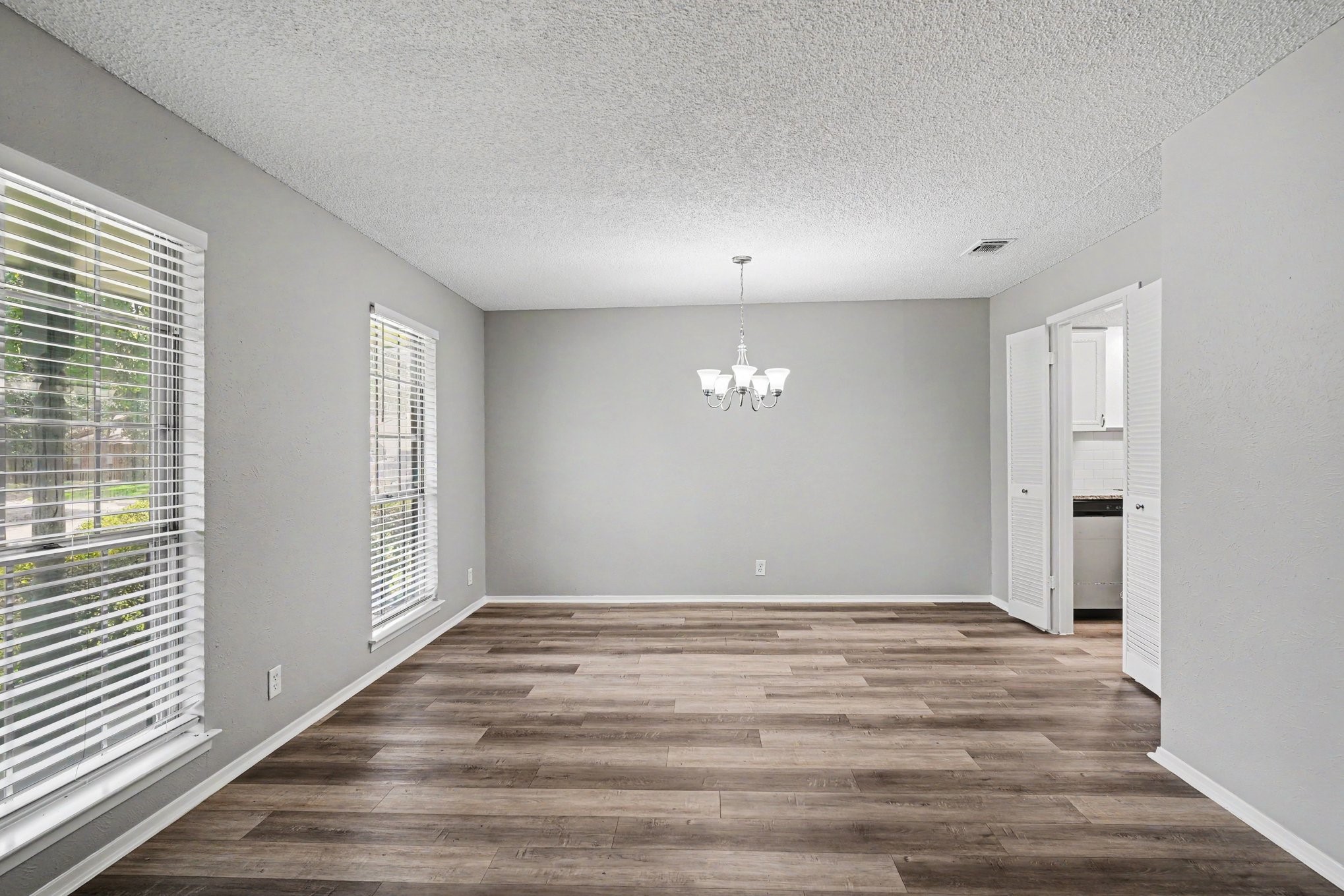 2728 Jewell Drive Arlington TX 76016