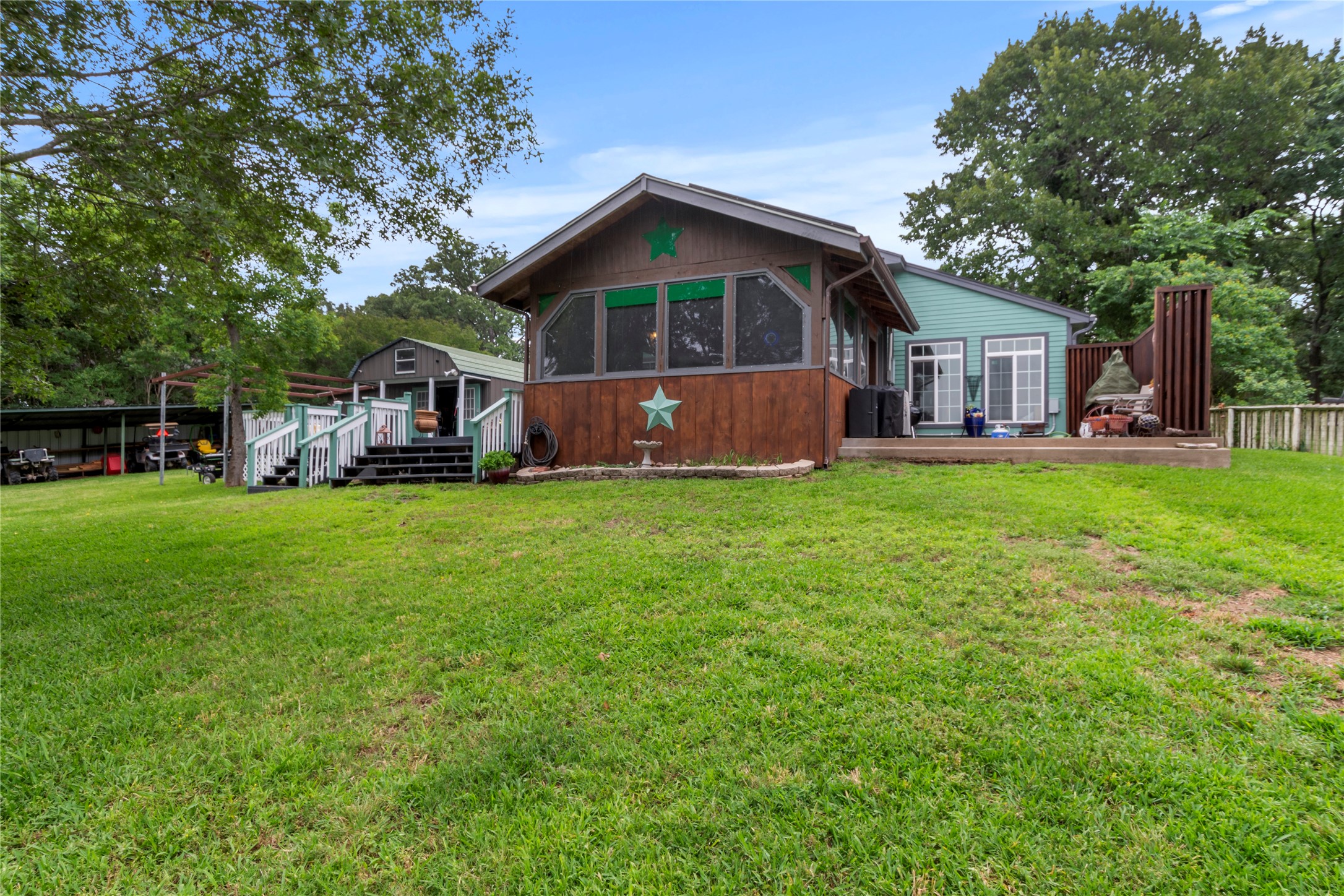 250 Whispering Oaks Trail Payne Springs TX 75156