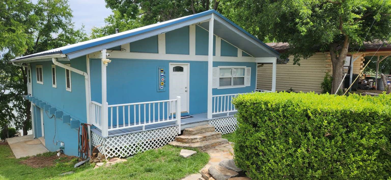 4503 Lakeshore Drive Granbury TX 76048