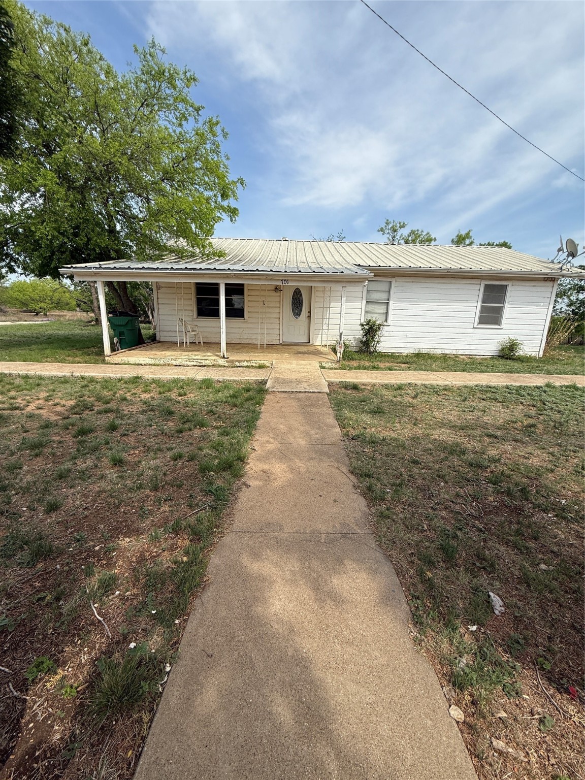 701 Perry Santa Anna TX 76878
