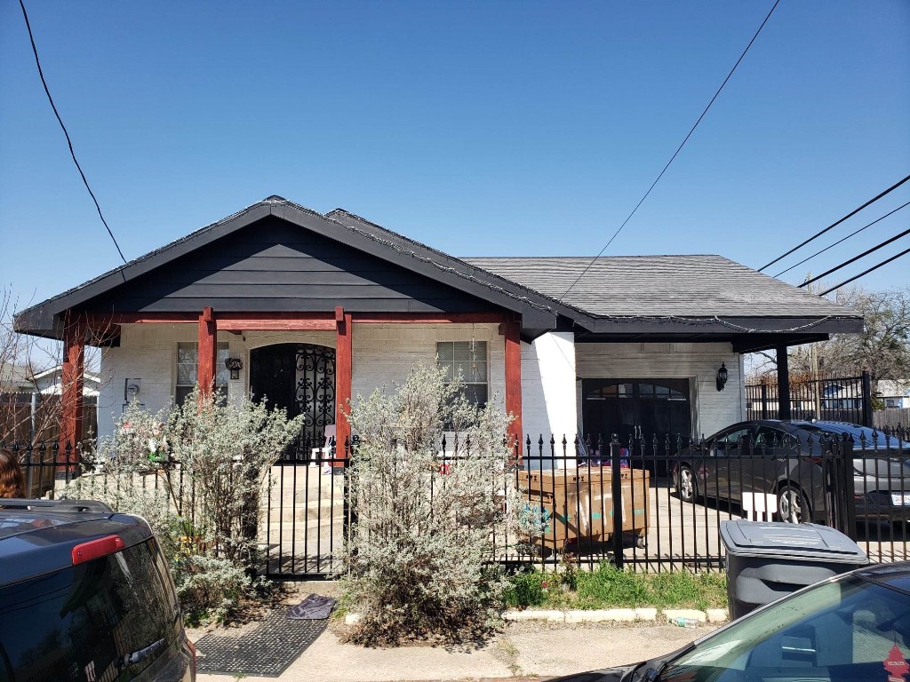 1803 Toronto Street Dallas TX 75212