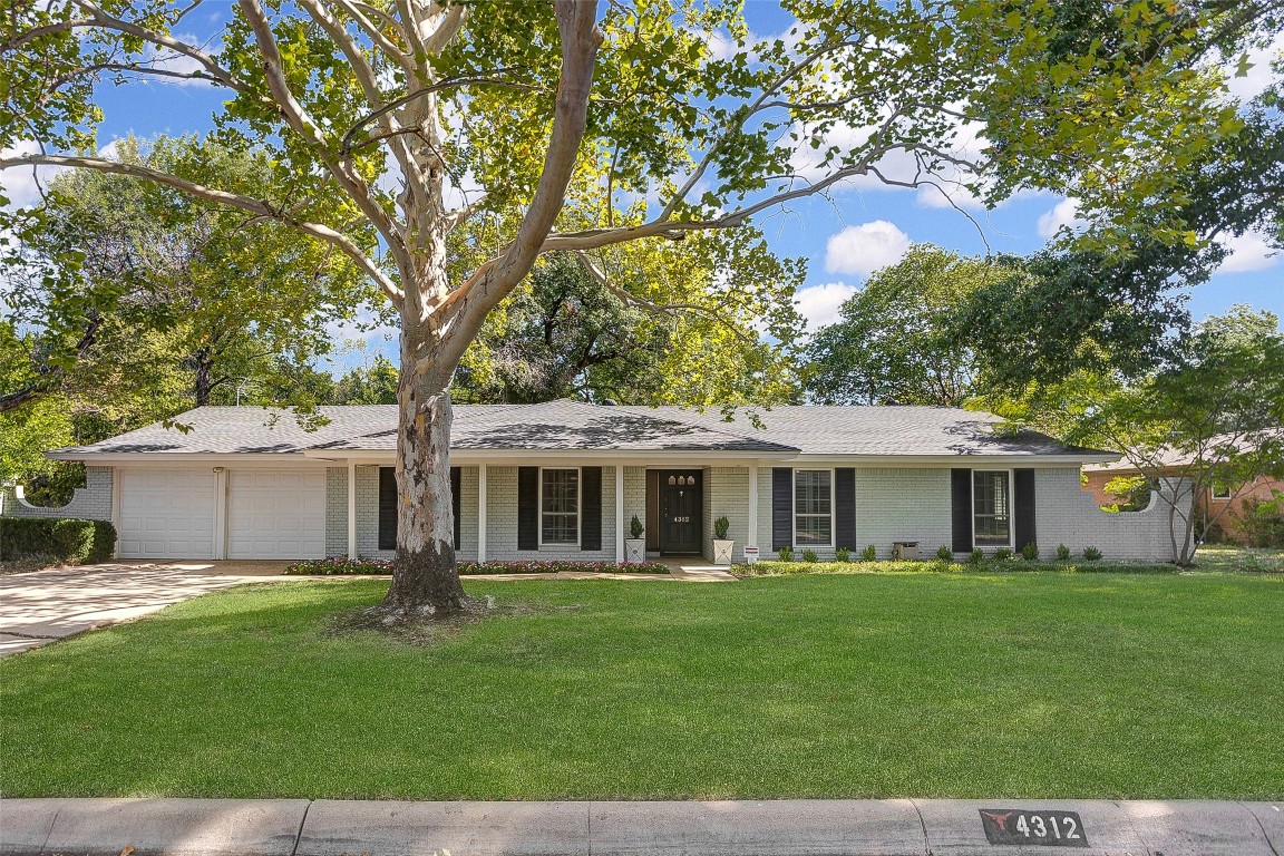 4312 Selkirk Drive W Fort Worth TX 76109