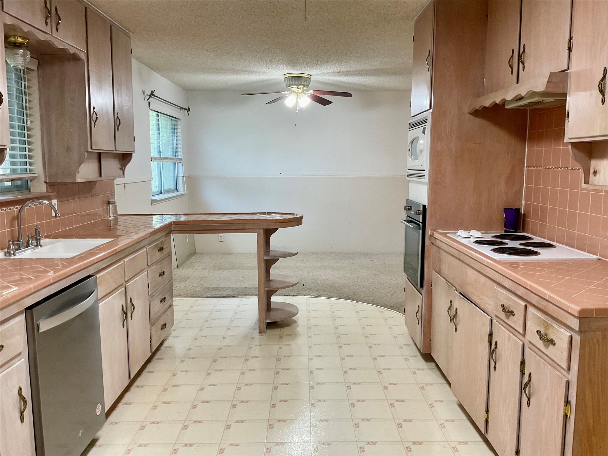 8600 Twilight Drive W Benbrook TX 76116