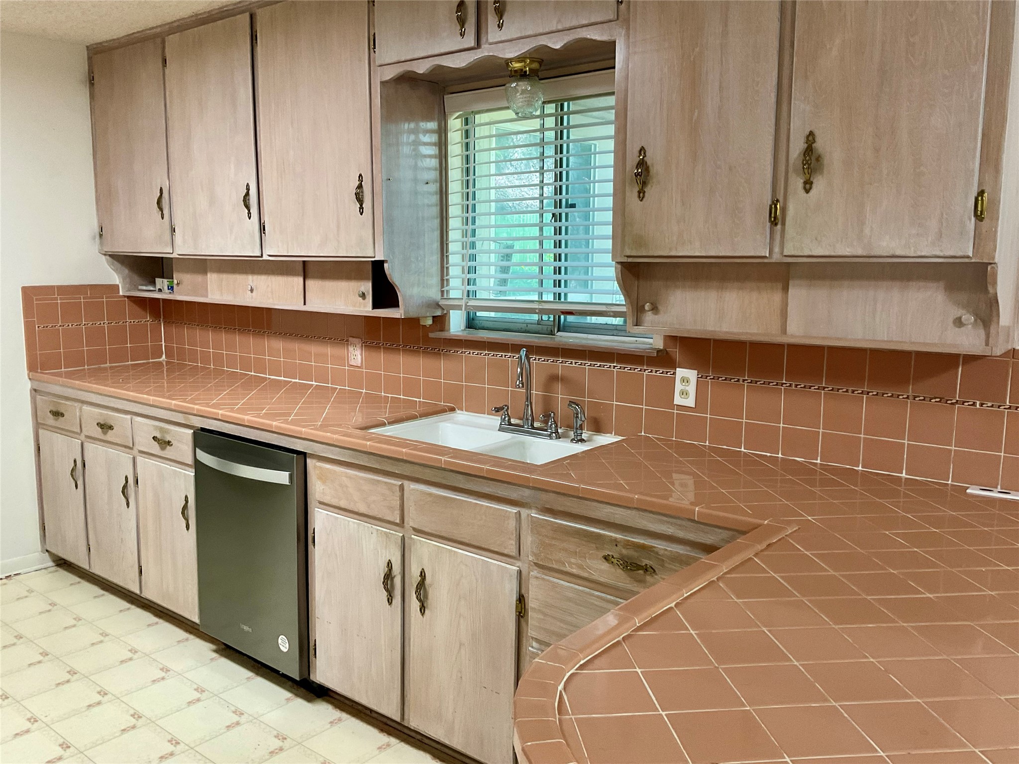 8600 Twilight Drive W Benbrook TX 76116
