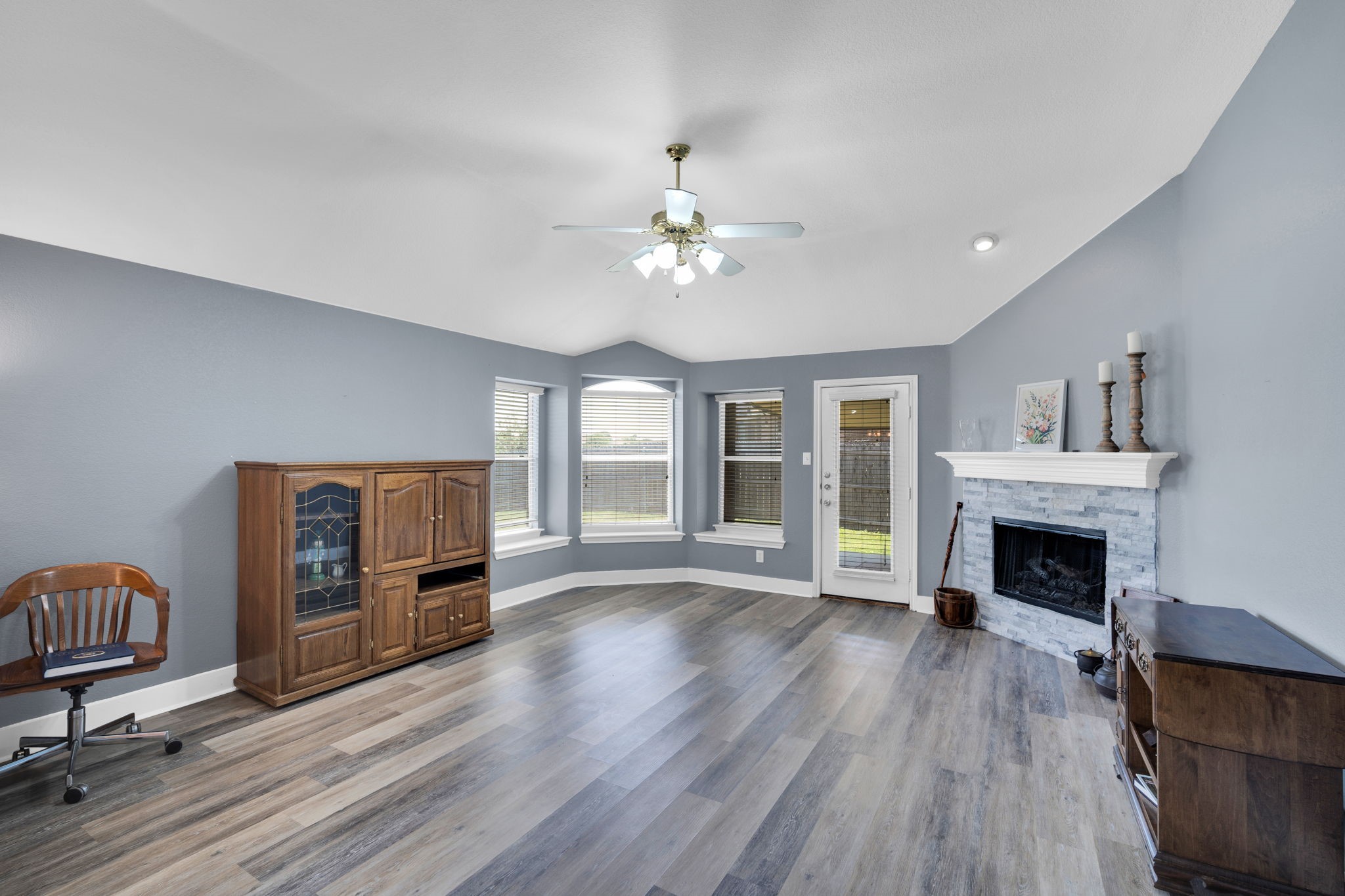 6516 Fairglen Drive Arlington TX 76002