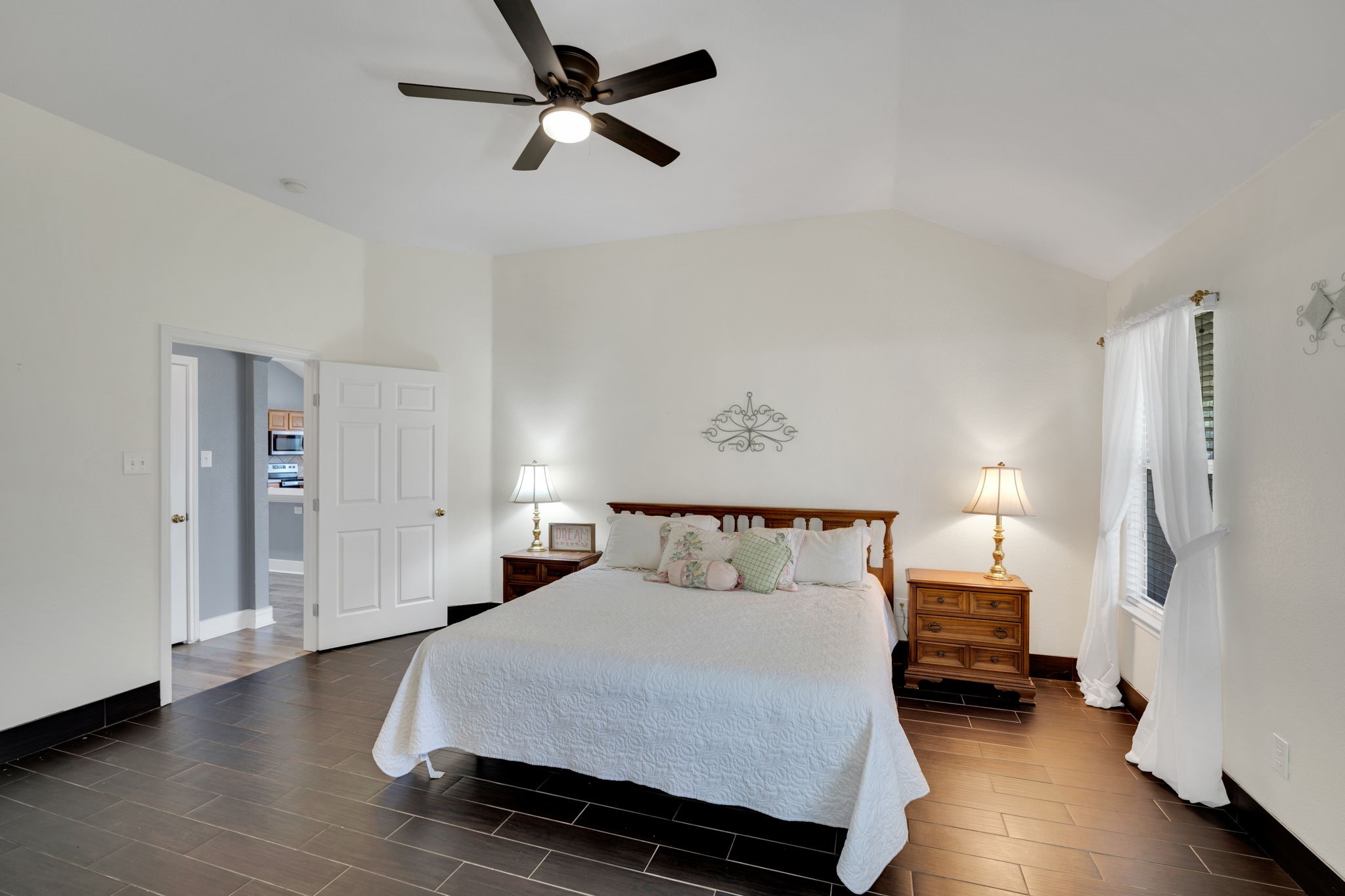 6516 Fairglen Drive Arlington TX 76002