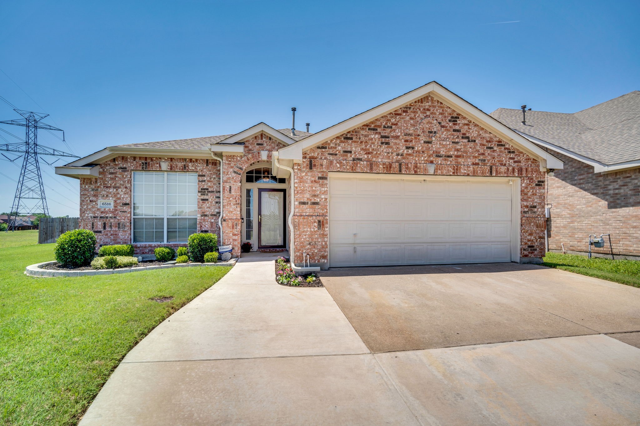 6516 Fairglen Drive Arlington TX 76002