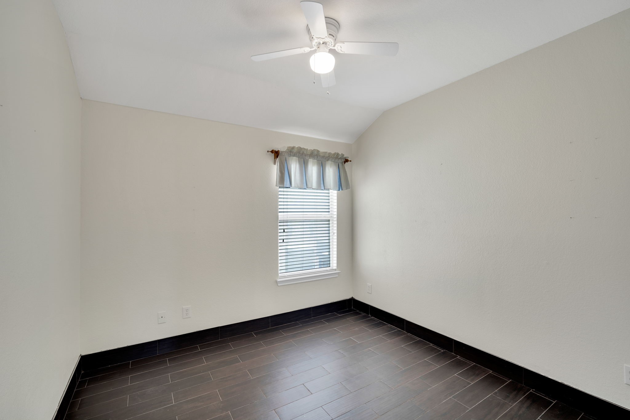 6516 Fairglen Drive Arlington TX 76002