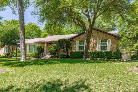 8215 San Cristobal Drive Dallas TX 75218