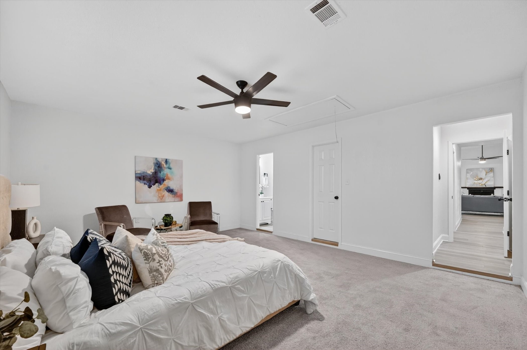 2832 Red Oak Drive Grand Prairie TX 75052