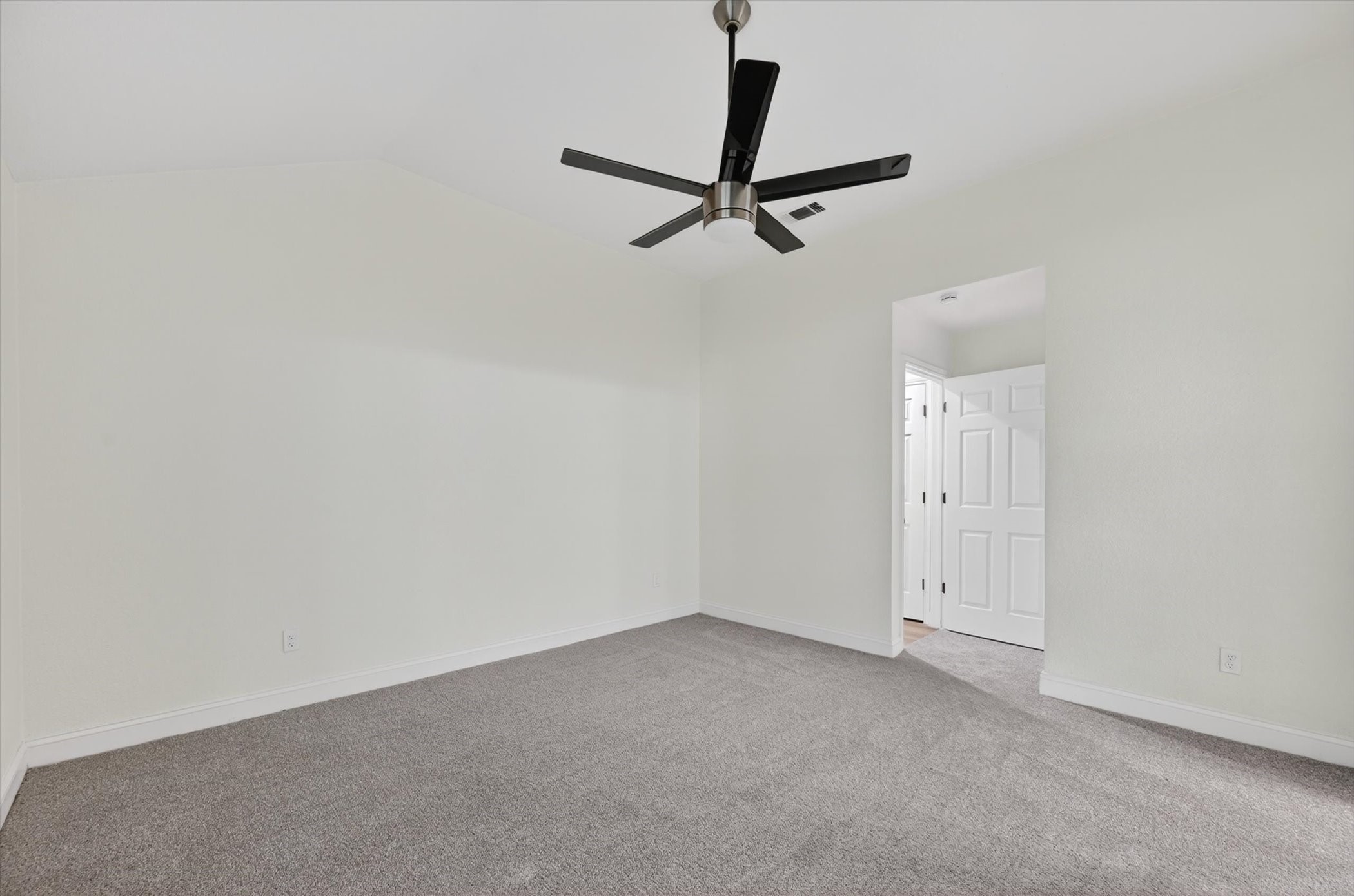 2832 Red Oak Drive Grand Prairie TX 75052