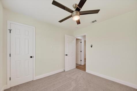 2832 Red Oak Drive Grand Prairie TX 75052