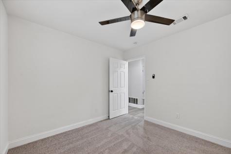2832 Red Oak Drive Grand Prairie TX 75052