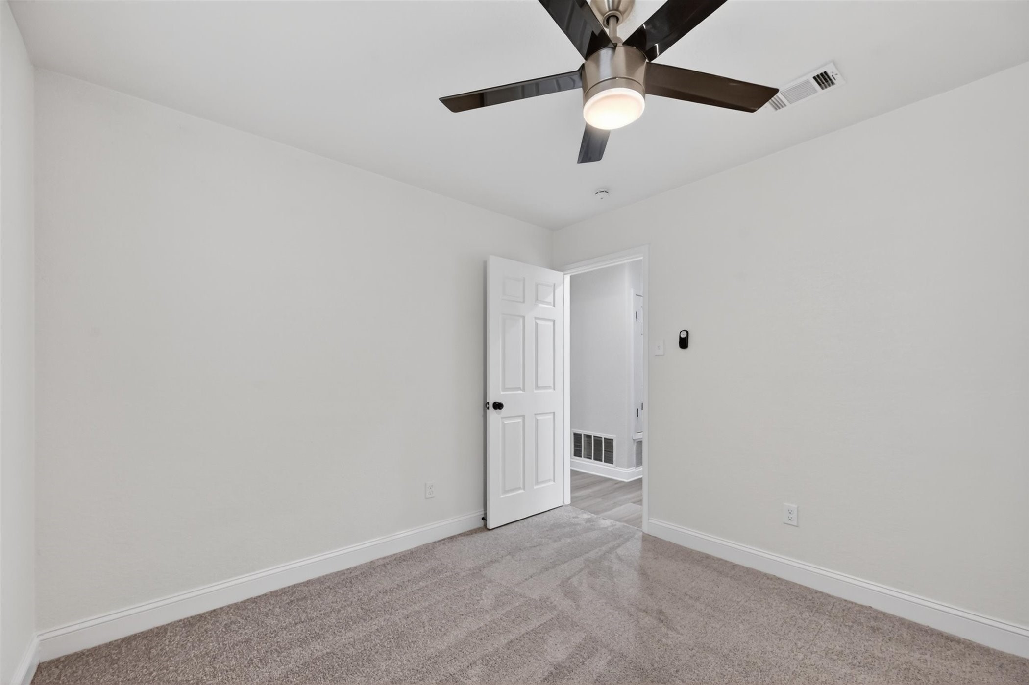 2832 Red Oak Drive Grand Prairie TX 75052