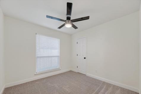 2832 Red Oak Drive Grand Prairie TX 75052