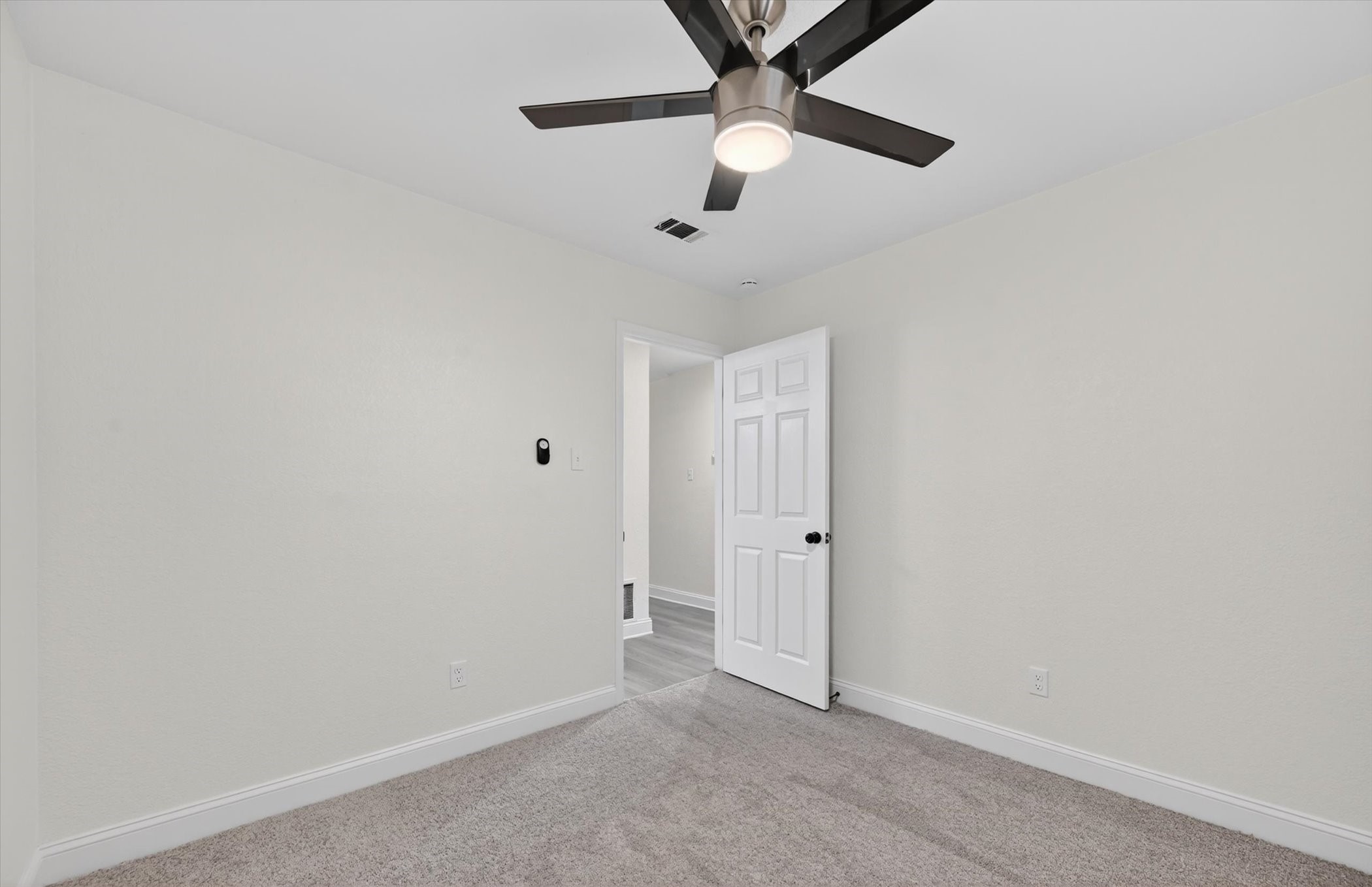 2832 Red Oak Drive Grand Prairie TX 75052