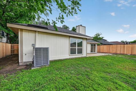 2832 Red Oak Drive Grand Prairie TX 75052