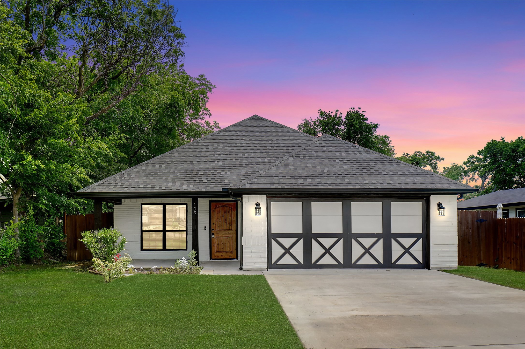 109 S 6th Street Godley TX 76044