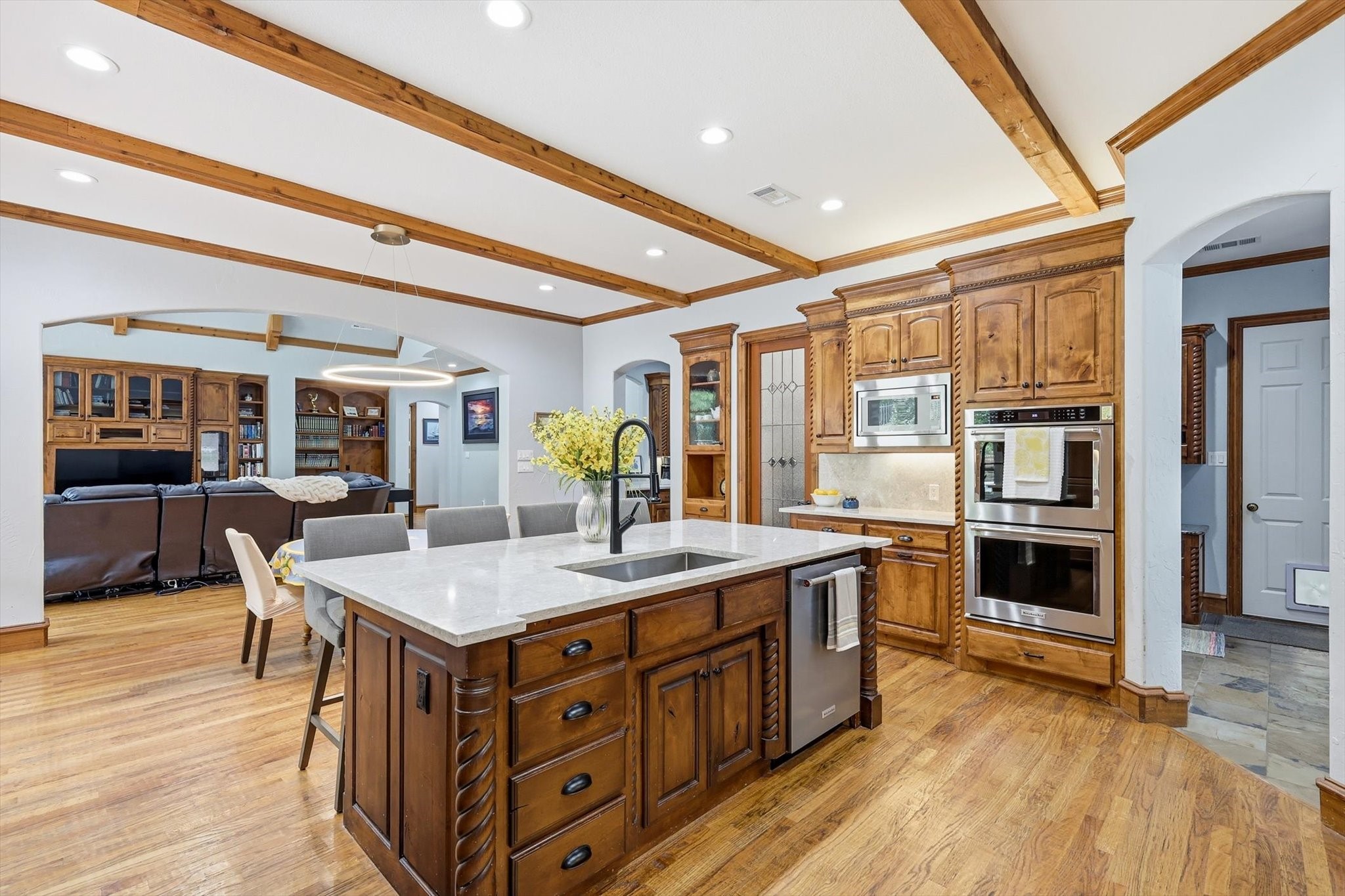 686 Knob Hill Court Argyle TX 76226