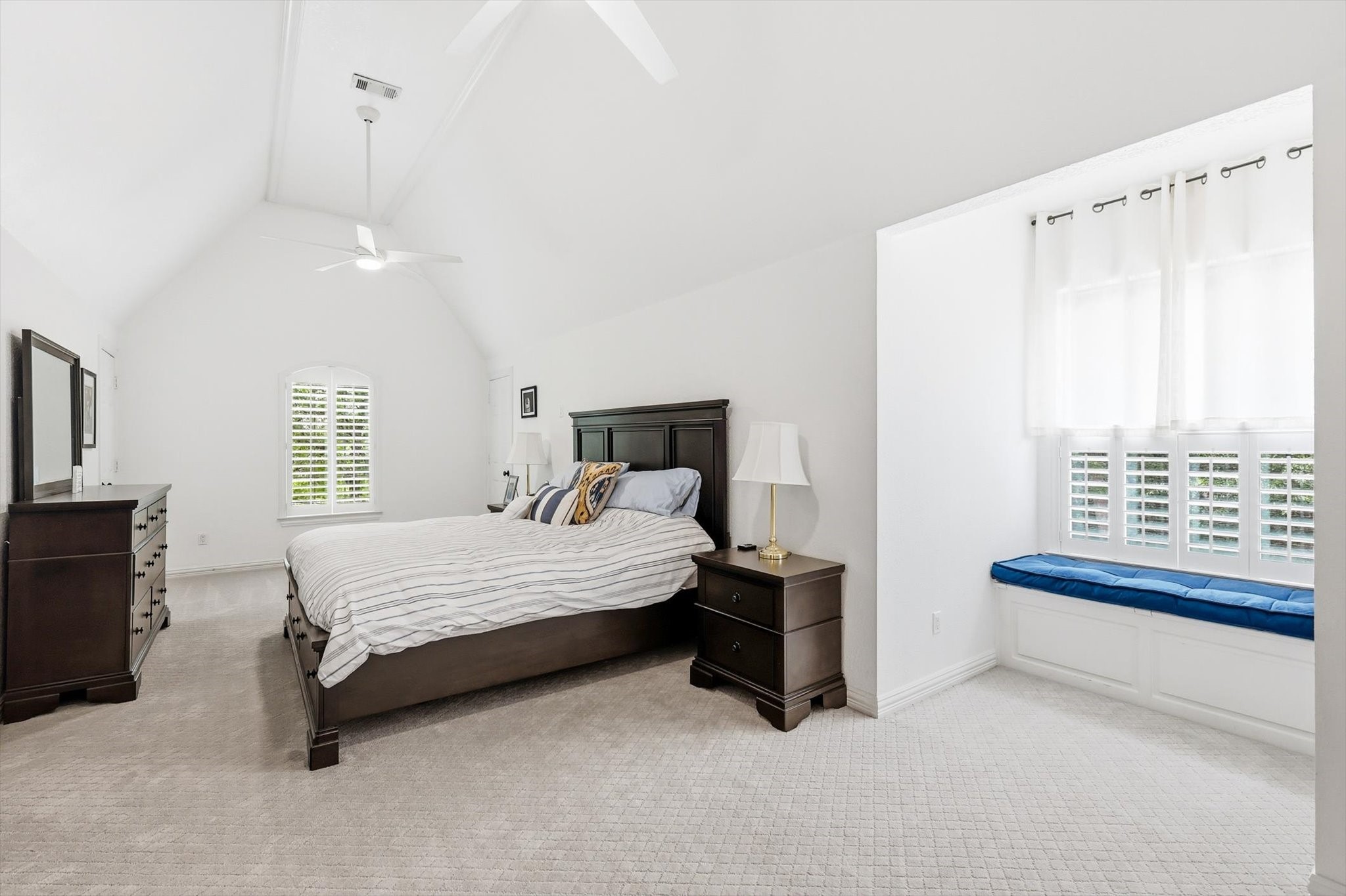 686 Knob Hill Court Argyle TX 76226