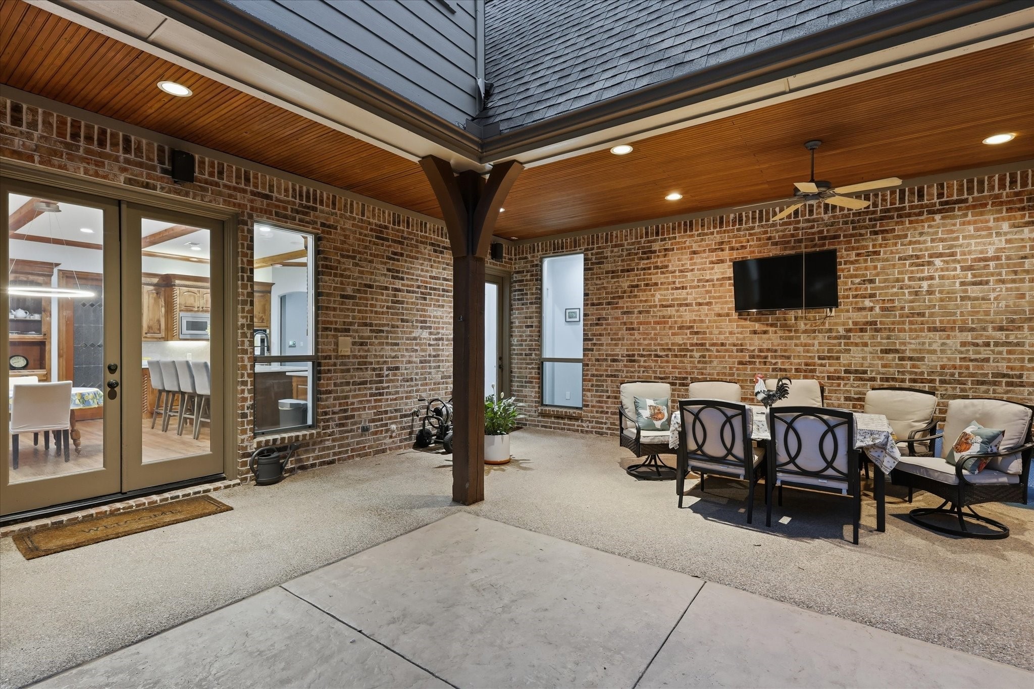 686 Knob Hill Court Argyle TX 76226