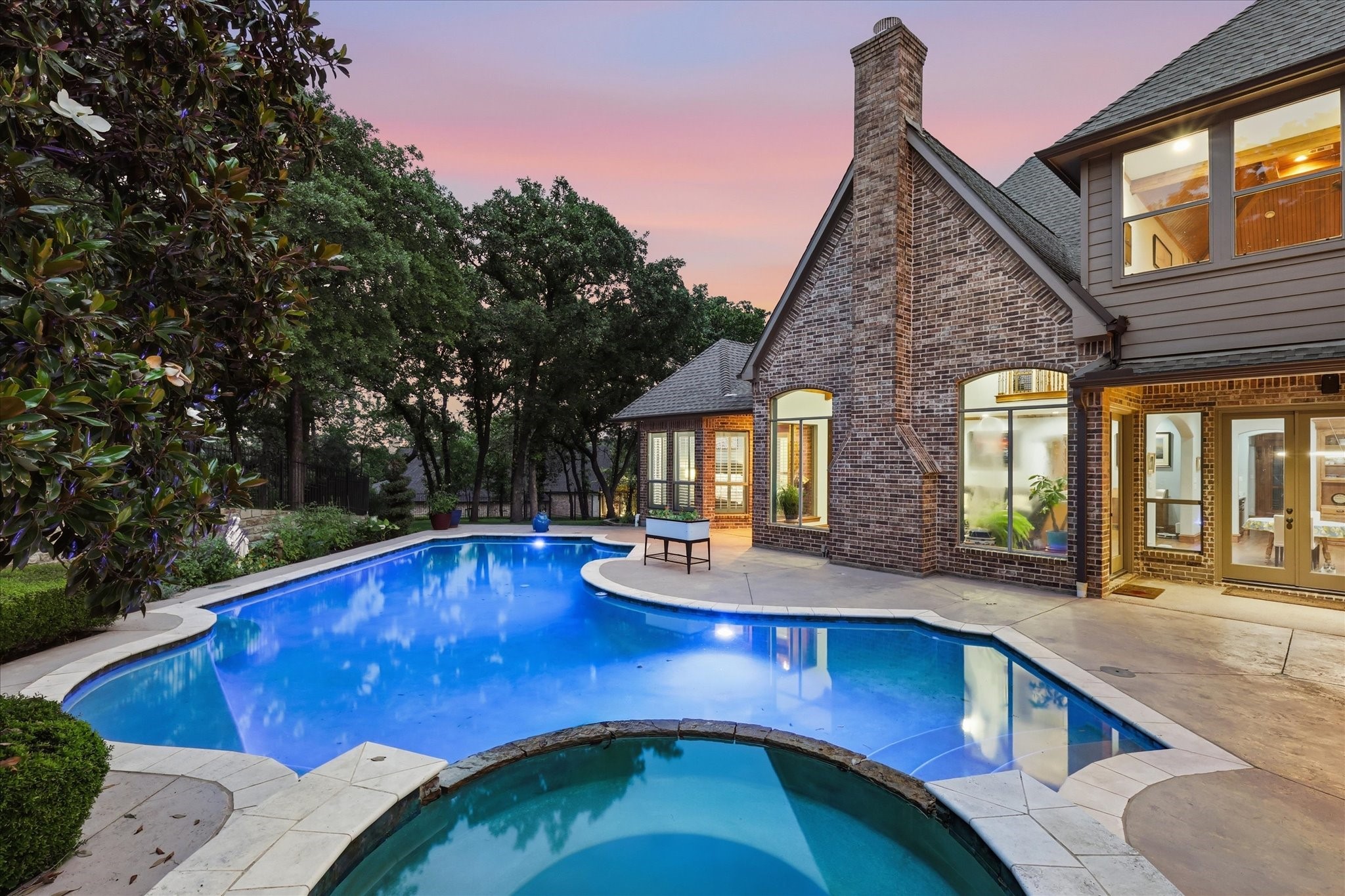 686 Knob Hill Court Argyle TX 76226