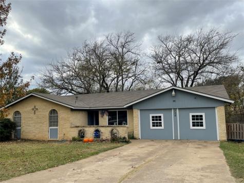 305 N Trail Street Crowley TX 76036