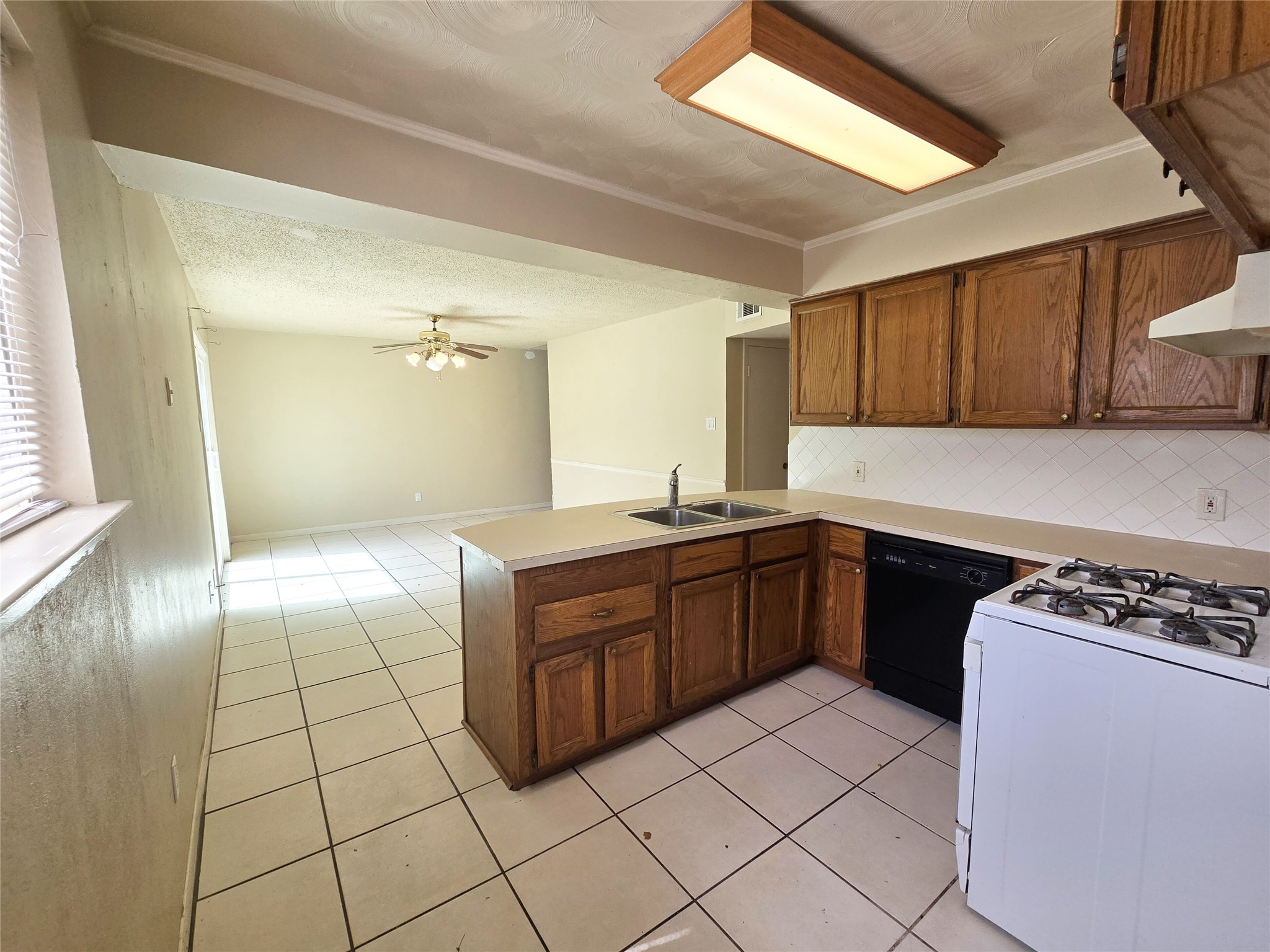 741 Ponderosa Drive Hurst TX 76053