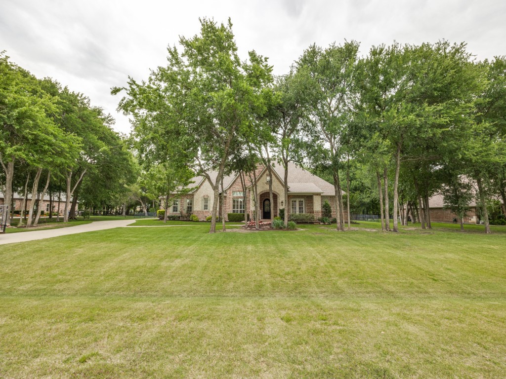 2705 Wolf Creek Drive Lucas TX 75002