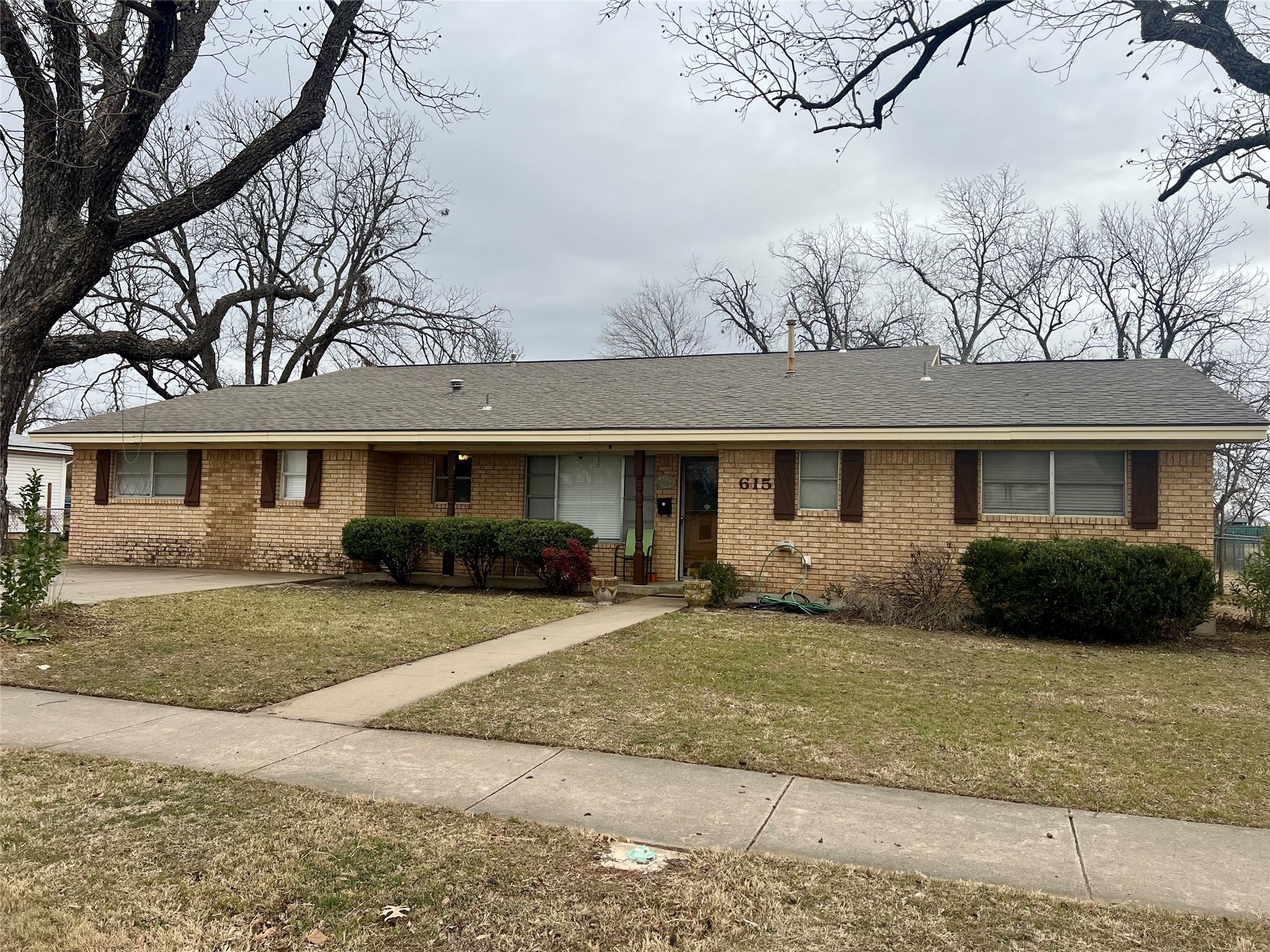 615 N Patrick Street Dublin TX 76446