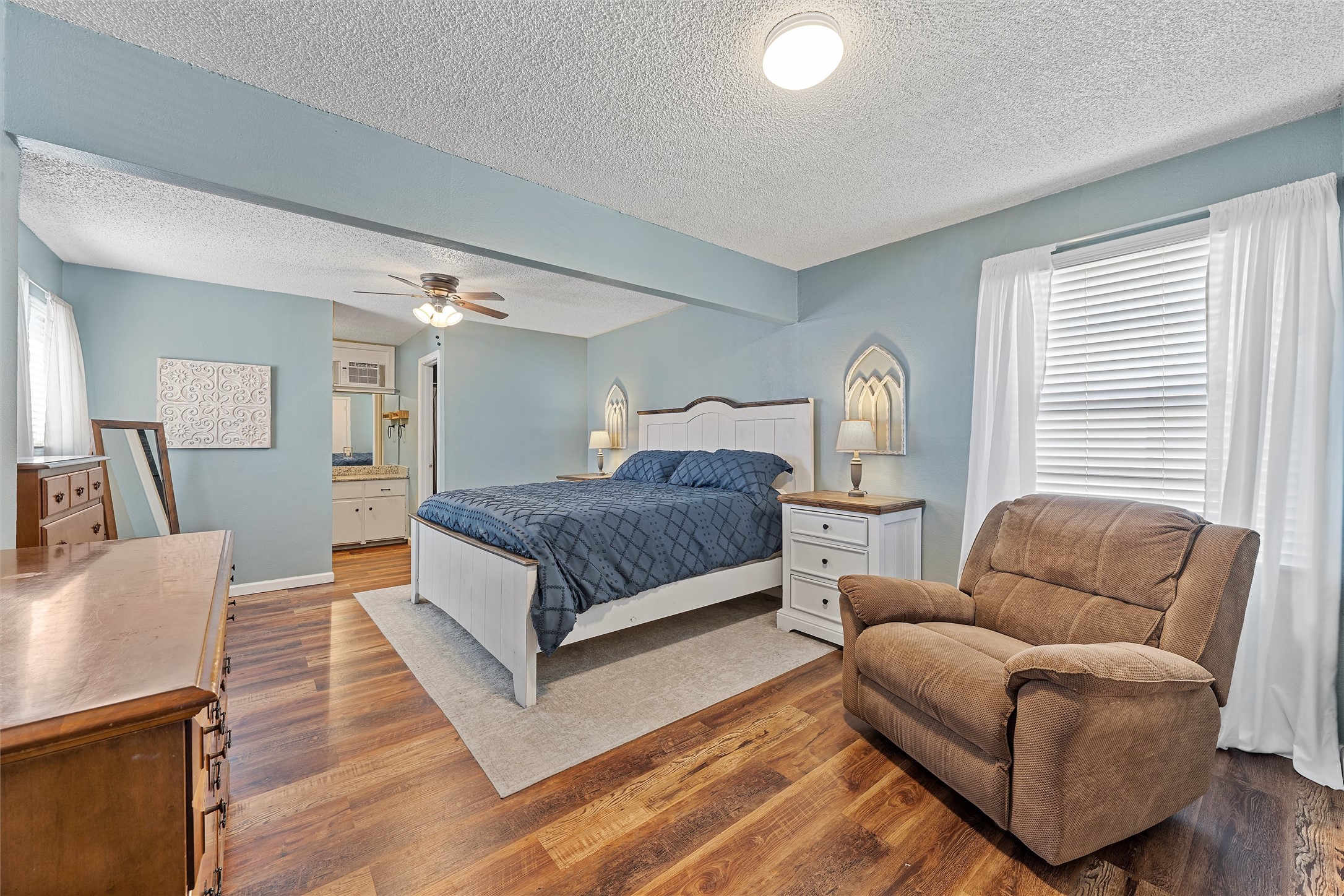 216 Avenue I Lacy Lakeview TX 76705