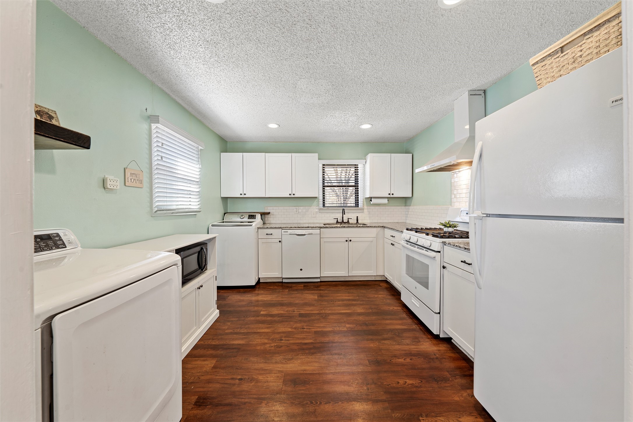 216 Avenue I Lacy Lakeview TX 76705