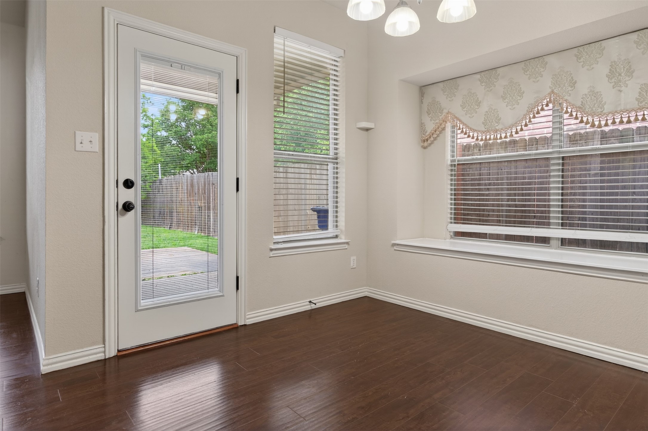 4407 Emerald Leaf Drive Mansfield TX 76063