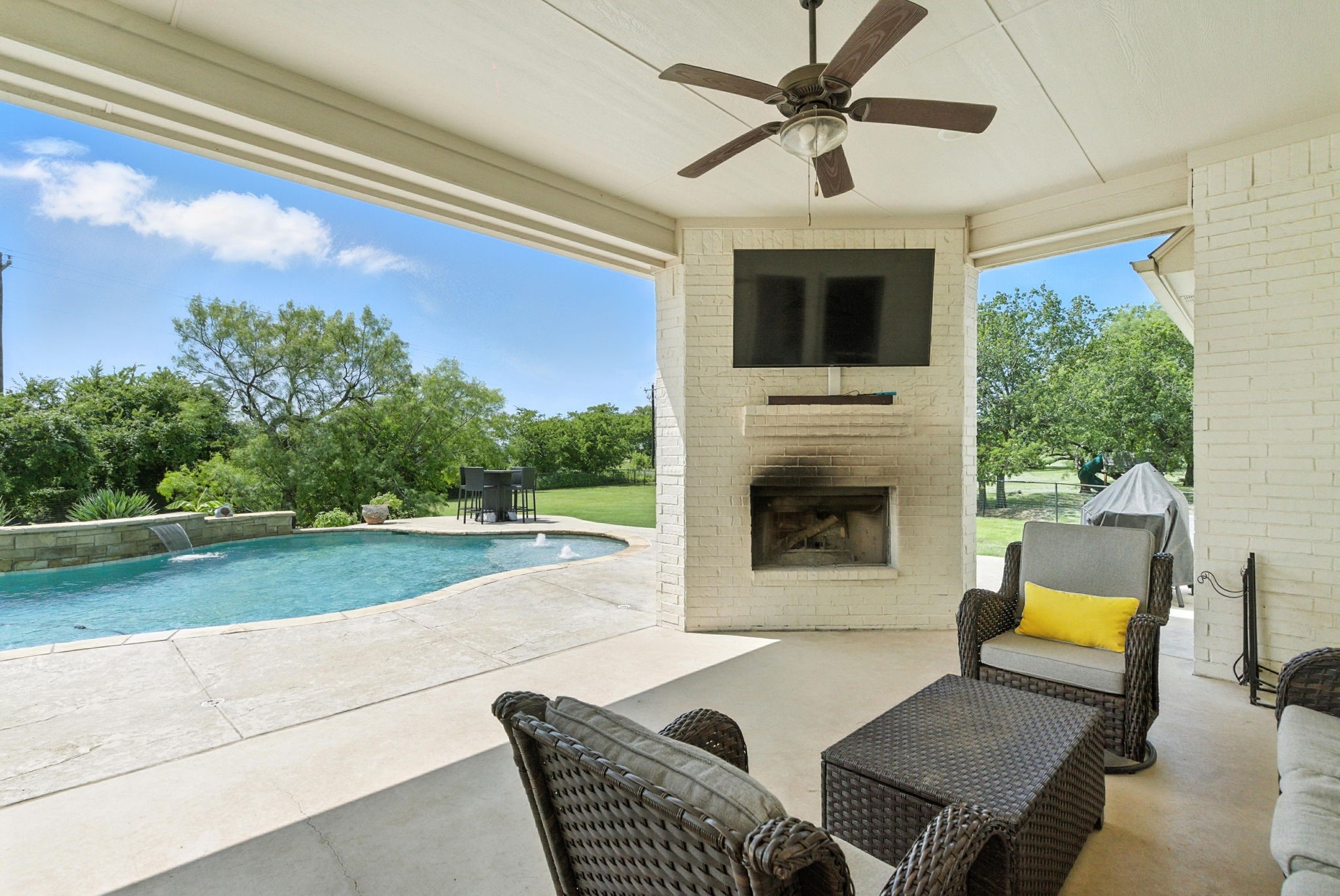 363 Red Bird Drive Springtown TX 76082