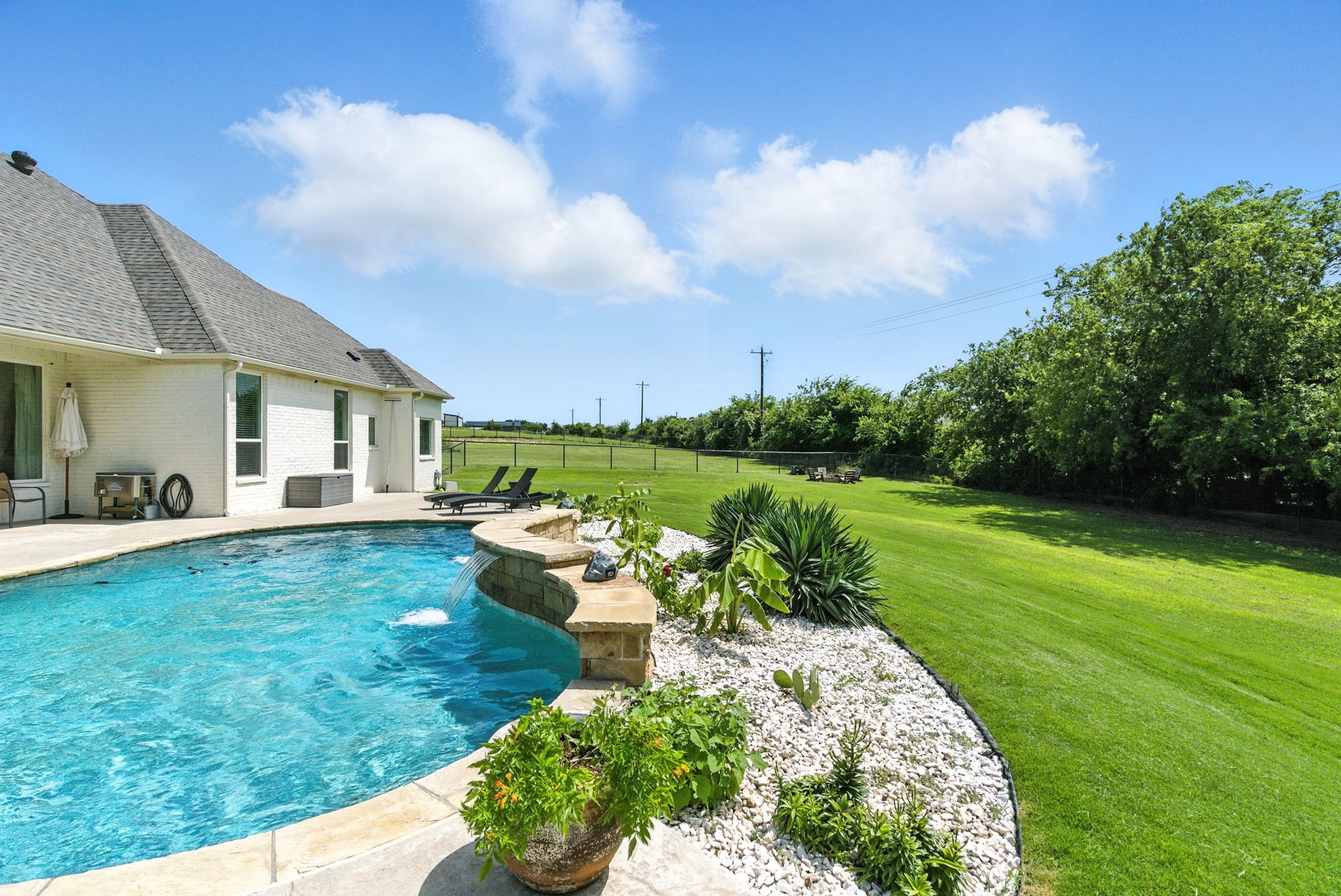 363 Red Bird Drive Springtown TX 76082